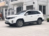 Cần bán Kia Sorento năm sản xuất 2014, màu trắng chính chủ