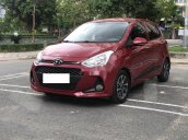 Cần bán gấp Hyundai Grand i10 sản xuất 2017, màu đỏ còn mới