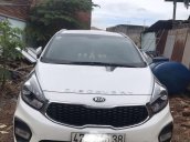 Cần bán lại xe Kia Rondo năm sản xuất 2019, màu trắng còn mới, giá chỉ 520 triệu