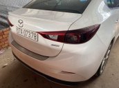 Bán xe Mazda 3 đời 2018, màu trắng, giá chỉ 590 triệu