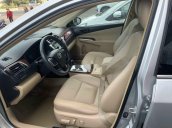 Bán Toyota Camry đời 2013, màu bạc, giá 666tr