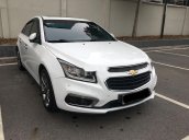 Cần bán gấp Chevrolet Cruze 2017, màu trắng còn mới