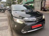 Bán ô tô Toyota Camry 2016, màu đen chính chủ, giá tốt