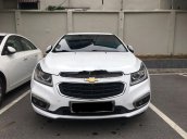 Cần bán gấp Chevrolet Cruze 2017, màu trắng còn mới