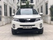 Cần bán Kia Sorento năm sản xuất 2014, màu trắng chính chủ