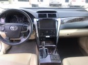 Bán Toyota Camry sản xuất năm 2017 còn mới, 820tr