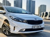 Bán nhanh Kia Cerato 1.6L sản xuất năm 2018 màu trắng xe cực đẹp, biển Hà Nội