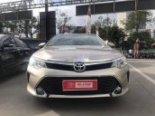 Bán Toyota Camry sản xuất năm 2017 còn mới, 820tr