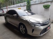 Cần bán xe Toyota Camry sản xuất năm 2015 còn mới