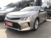 Bán Toyota Camry sản xuất năm 2017 còn mới, 820tr