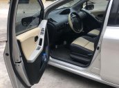 Xe Toyota Yaris sản xuất 2007, màu bạc, xe nhập