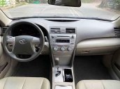 Chính chủ bán xe Toyota Camry 2011, màu đen, nhập khẩu nguyên chiếc