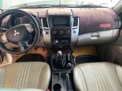 Cần bán xe Mitsubishi Pajero năm sản xuất 2012, màu trắng