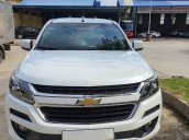 Cần bán gấp Chevrolet Trailblazer 2018 màu trắng, xe nhập, gia đình sử dụng còn mới