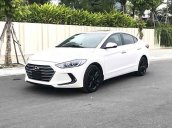 Cần bán xe Hyundai Elantra GLS đời 2017, màu trắng