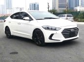 Cần bán xe Hyundai Elantra GLS đời 2017, màu trắng