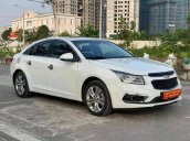 Chevrolet Cruze LTZ 2017 chạy hơn 30000 km, màu trắng