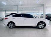 Bán xe Hyundai Accent đời 2020, màu trắng số tự động, 545tr