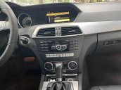 Bán Mercedes Benz C200 CGi, sản xuất 2011, xe một đời chủ mua mới