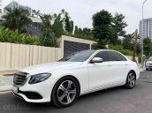 Cần bán Mercedes E250 sản xuất 2016, màu trắng