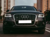 Cần bán xe Audi Q5 SX và ĐK 2013, màu xám ghi