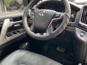 Cần bán xe Toyota Land Cruiser sản xuất 2017, xe nhập còn mới