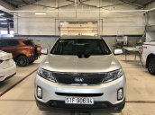 Bán xe Kia Sorento năm sản xuất 2016, xe chính chủ còn mới