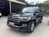 Cần bán xe Toyota Land Cruiser sản xuất 2017, xe nhập còn mới