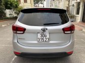 Cần bán gấp Kia Rondo năm sản xuất 2017 còn mới