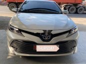 Bán ô tô Toyota Camry sản xuất 2019, xe nhập còn mới