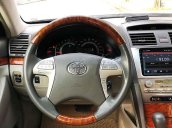 Cần bán gấp Toyota Camry năm sản xuất 2008, màu đen còn mới