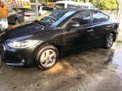 Cần bán gấp Hyundai Elantra sản xuất 2019, màu đen còn mới