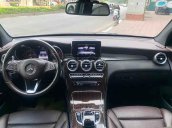 Cần bán Mercedes GLC200 sản xuất 2018, màu đen
