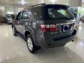 Cần bán lại xe Toyota Fortuner năm sản xuất 2009 còn mới, giá tốt