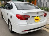 Cần bán Hyundai Avante năm 2015 còn mới