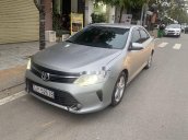 Cần bán lại xe Toyota Camry sản xuất 2015, nhập khẩu còn mới