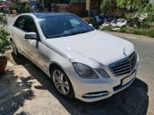 Bán ô tô Mercedes E250 sản xuất 2010, màu trắng chính chủ, 579 triệu