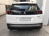 Xe Peugeot 3008 năm 2018, màu trắng, xe nhập còn mới