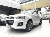 Bán xe Chevrolet Captiva 2.4AT màu trắng, xe gia đình, trả góp chỉ 218 triệu