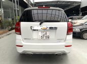 Bán xe Chevrolet Captiva 2.4AT màu trắng, xe gia đình, trả góp chỉ 218 triệu