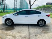 Cần bán lại xe Kia Cerato đời 2016, màu trắng, giá chỉ 399 triệu