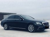 Bán Mercedes E200 sản xuất năm 2019, màu đen chính chủ