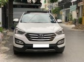 Cần bán gấp Hyundai Santa Fe năm 2016, màu trắng