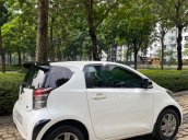 Cần bán lại xe Toyota IQ sản xuất năm 2010, màu trắng, nhập khẩu 