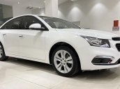 Bán xe Chevrolet Cruze LTZ màu trắng, mới đi 39.000km, xe gia đình như mới