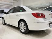 Bán xe Chevrolet Cruze LTZ màu trắng, mới đi 39.000km, xe gia đình như mới