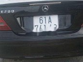 Bán Mercedes E200 năm sản xuất 2002, màu đen, nhập khẩu còn mới, 125 triệu