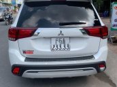 Bán Mitsubishi Outlander 2020, màu trắng, xe nhập chính chủ