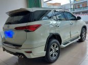 Cần bán Toyota Fortuner sản xuất năm 2017, màu trắng, nhập khẩu 