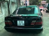 Cần bán gấp Mercedes E 240 năm 2001, màu đen chính chủ, giá tốt